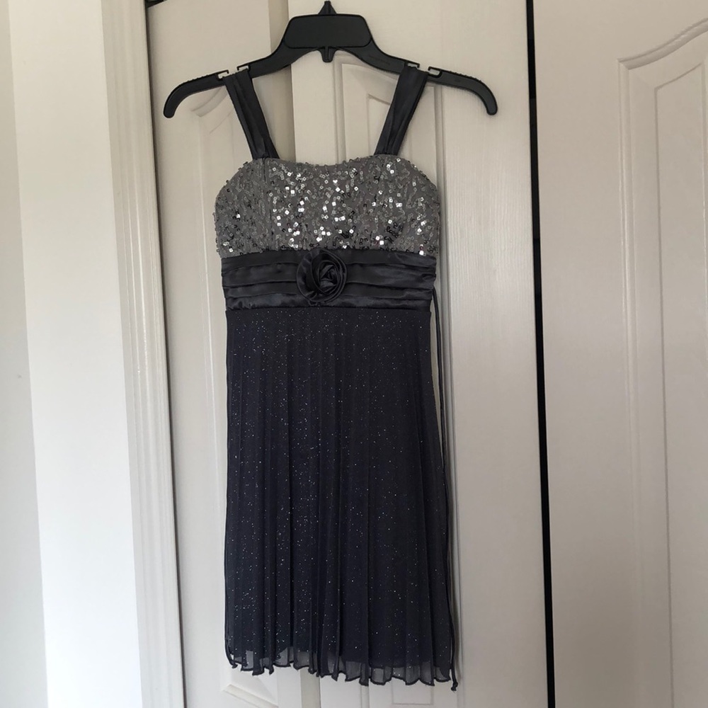 Grey Shimmer Girls Size 8 Formal Dress